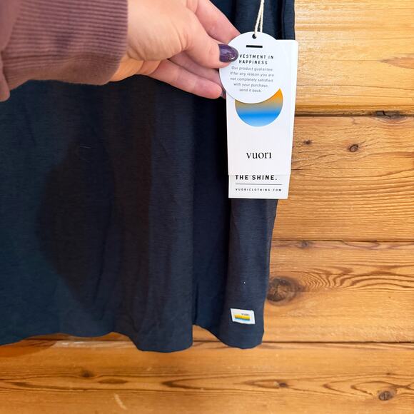 NWT Vuori Polo Shirt Mens Large Navy Heather Strato Tech Short Sleeve - Picture 4 of 6